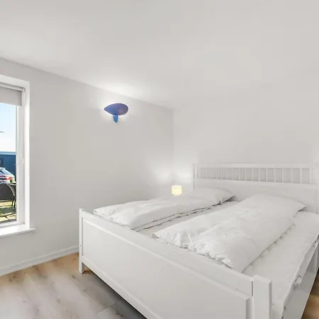 Gustav - 100m To The Fjord By Interhome *